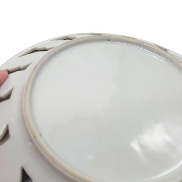 Decorative South Dakota Souvenir Plate With Gold Leaf Design & Scenic Landmarks - Picture 14 of 15